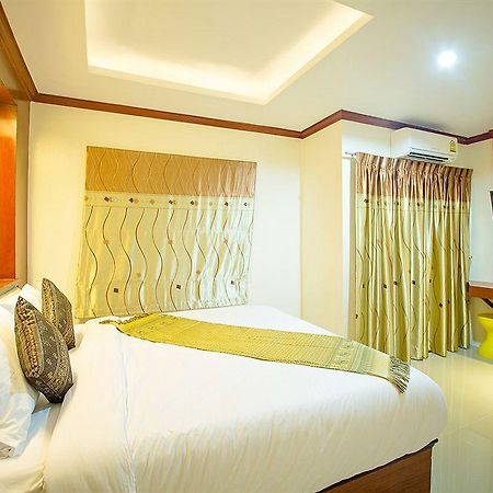 อิลมาเร่ป่าตองเพลส Hotel Patong ภายนอก รูปภาพ