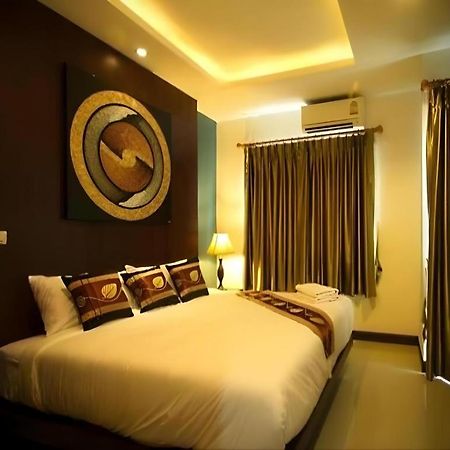 อิลมาเร่ป่าตองเพลส Hotel Patong ภายนอก รูปภาพ