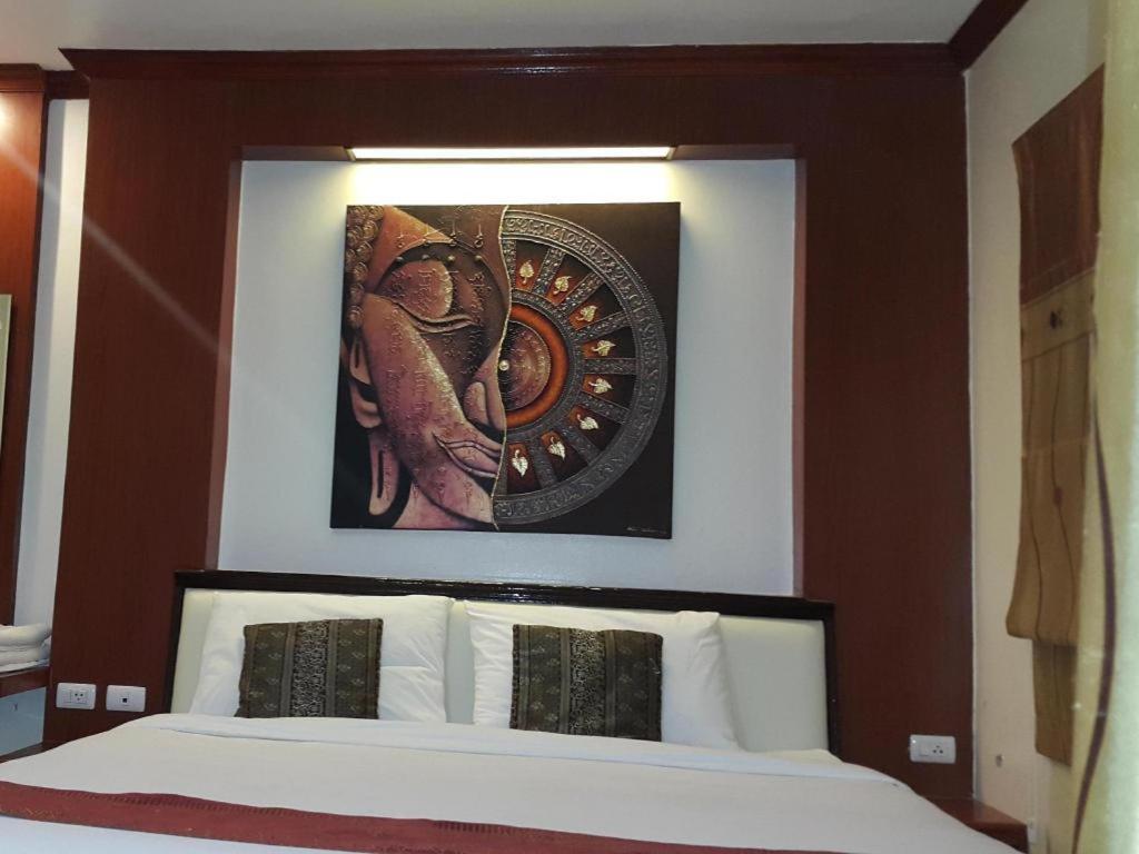 อิลมาเร่ป่าตองเพลส Hotel Patong ภายนอก รูปภาพ