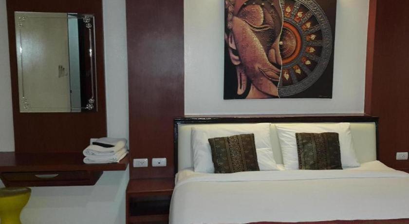 อิลมาเร่ป่าตองเพลส Hotel Patong ภายนอก รูปภาพ