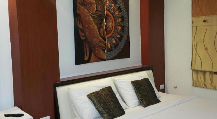 อิลมาเร่ป่าตองเพลส Hotel Patong ภายนอก รูปภาพ